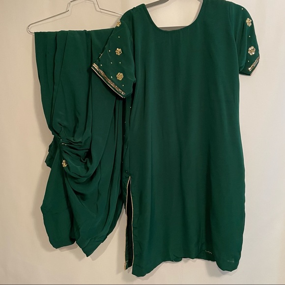 Green & Gold Salwar Kameez – Heavy Beadwork, Size 40 - Picture 5 of 6